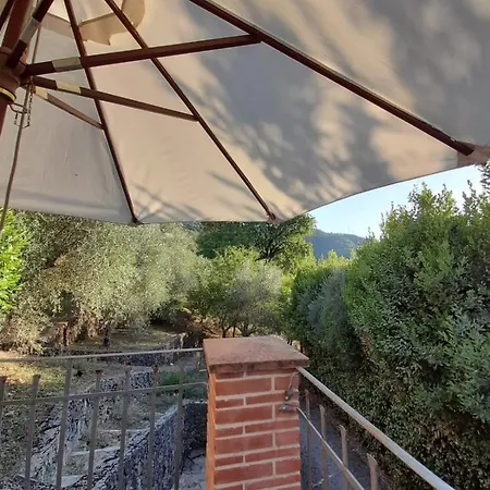 فيلة Antico Rustico Montemagno (Lucca)